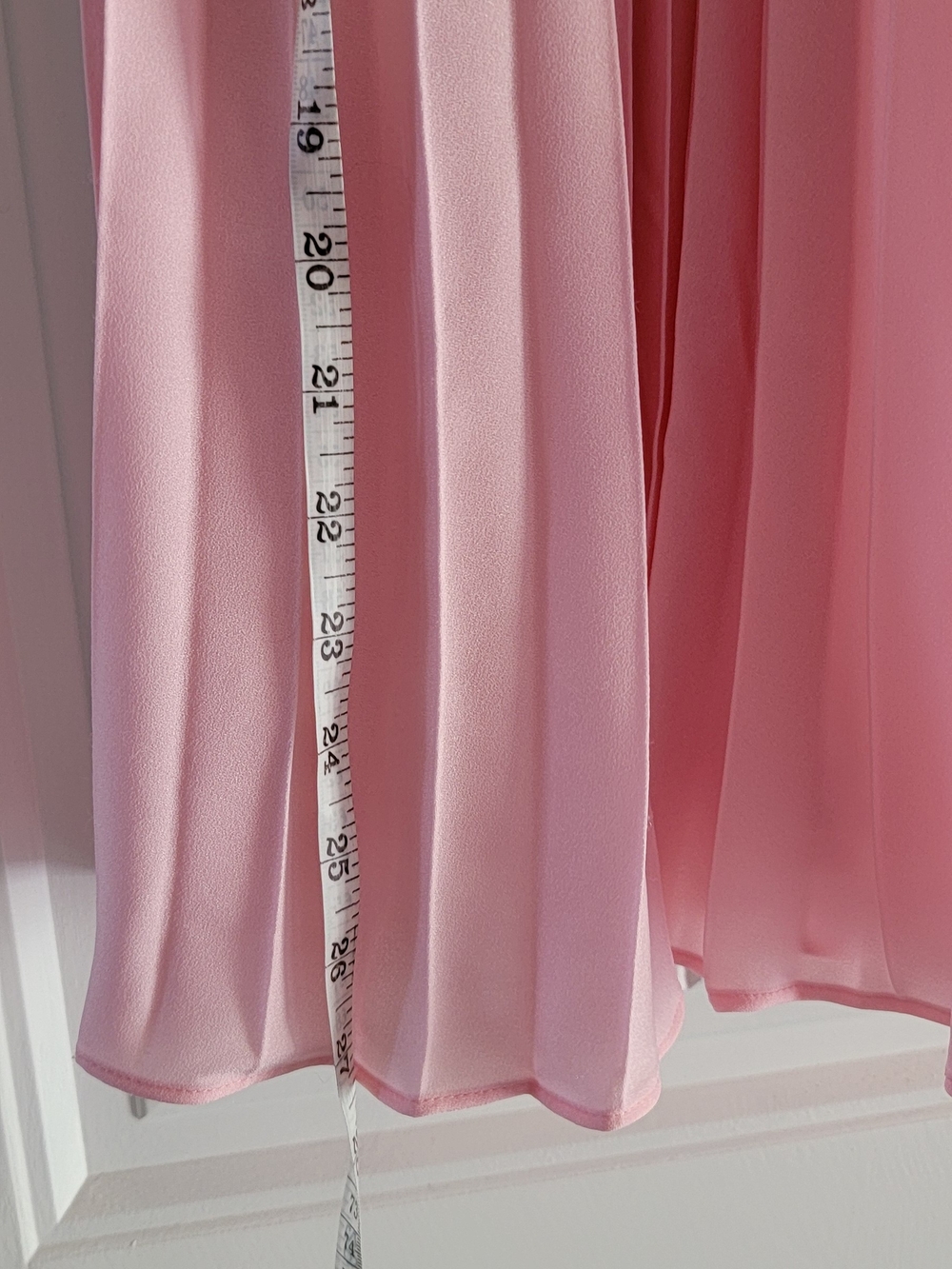 Soft Pink Pleated Midi Skirt with Elastic Waistband - Picture 4 of 4